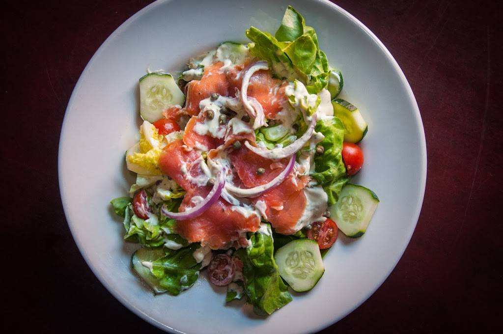 Mollys in Soulard | restaurant | 816 Geyer Ave, St. Louis, MO 63104, USA | 3142416200 OR +1 314-241-6200