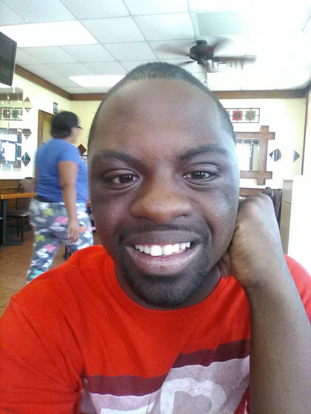 American Wings & Deli | restaurant | 1996 Watson Blvd, Warner Robins, GA 31093, USA | 4789299771 OR +1 478-929-9771