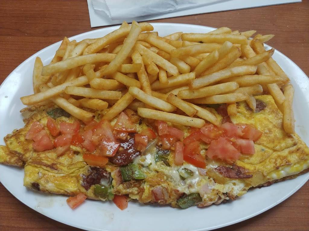 Cilantros Cafeteria & Juice Bar | cafe | 5891 NW 36th St, Virginia Gardens, FL 33166, USA | 3058717278 OR +1 305-871-7278