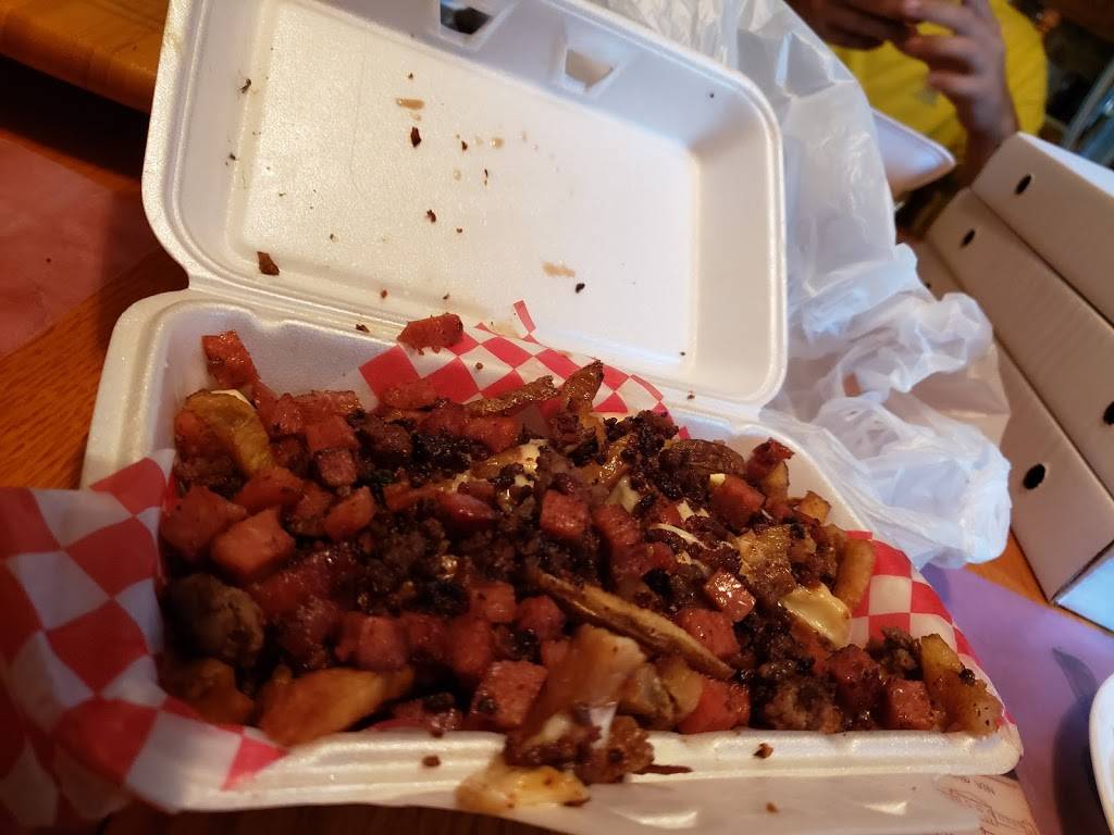 Woodys Place | restaurant | 8575 County Rd 15, North Augusta, ON K0G 1R0, Canada | 6134999524 OR +1 613-499-9524