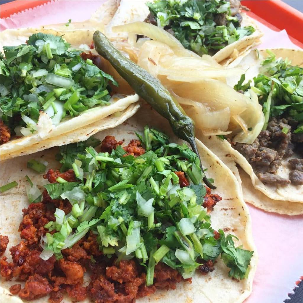 Tacos Gone Mobile Authentic Mexican Food | restaurant | 12310 University Mall Ct, Tampa, FL 33612, USA | 8134009439 OR +1 813-400-9439