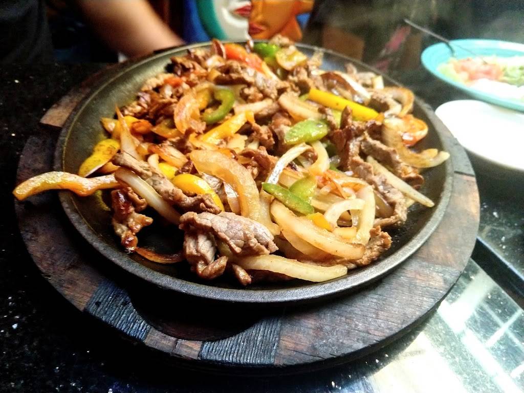 El Arriero Mexican Restaurant | restaurant | 12204 S Crater Rd, Petersburg, VA 23805, USA | 8047333133 OR +1 804-733-3133