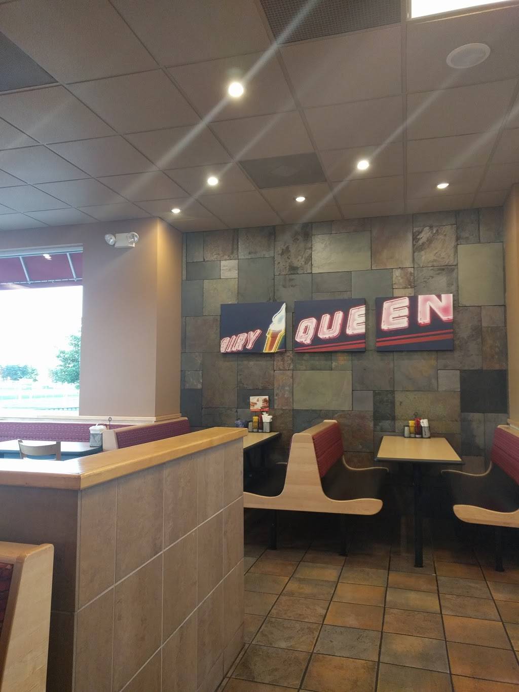 Dairy Queen Grill & Chill | restaurant | 301 Little Hills Industrial Blvd, St Charles, MO 63301, USA | 6369477900 OR +1 636-947-7900