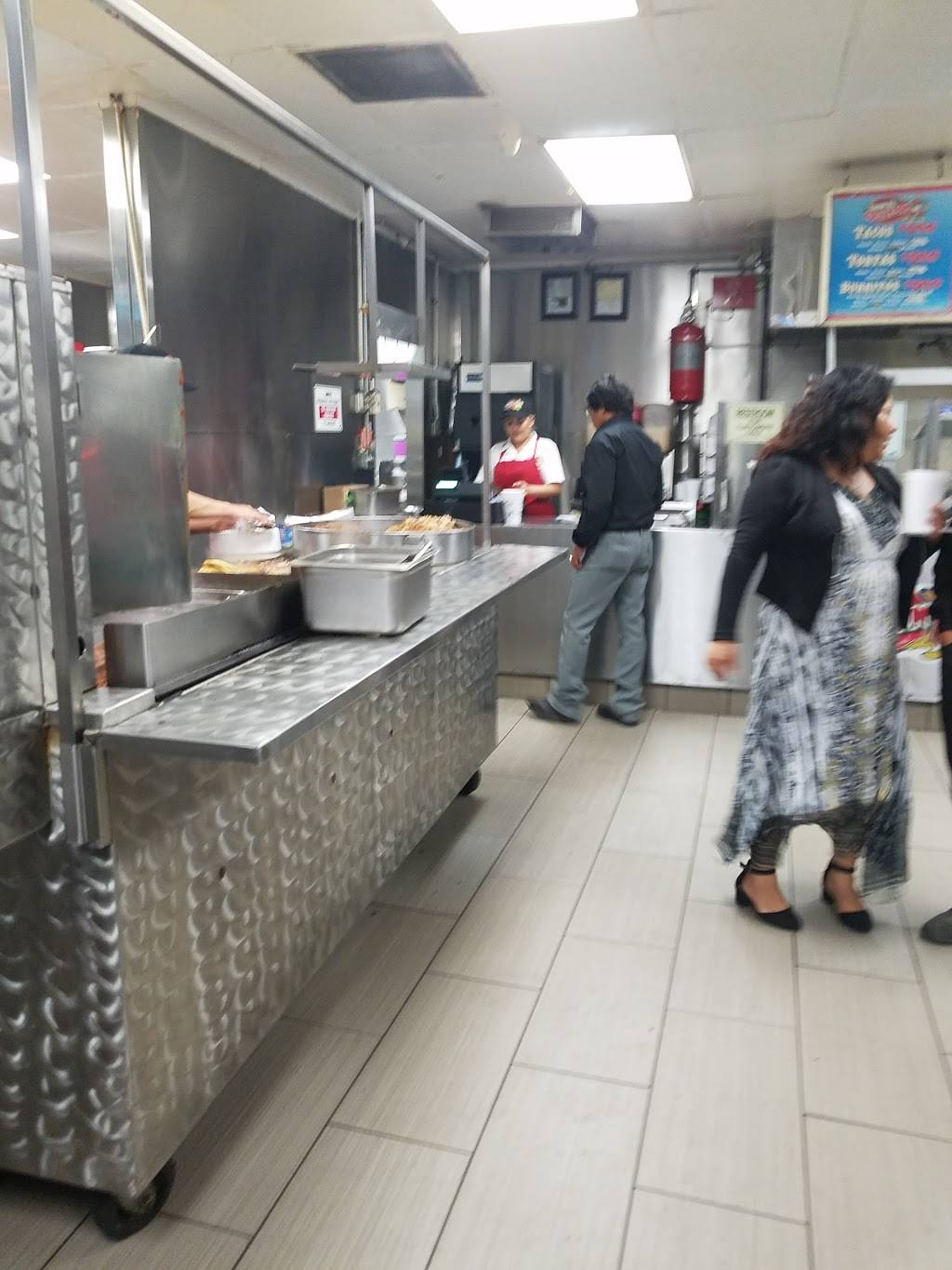 Tacos El Chuleton | restaurant | 540 W 4th St, Perris, CA 92570, USA | 9519400462 OR +1 951-940-0462