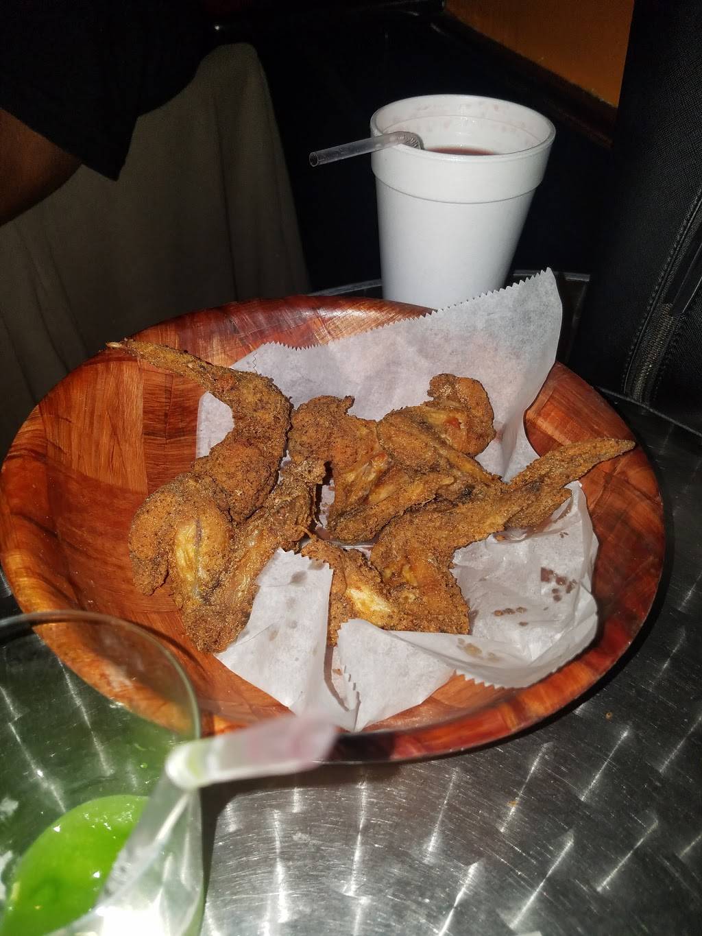 Coopers Sports Bar & Grill | restaurant | 100 Wyoming Ave, Philadelphia, PA 19140, USA | 2673354052 OR +1 267-335-4052