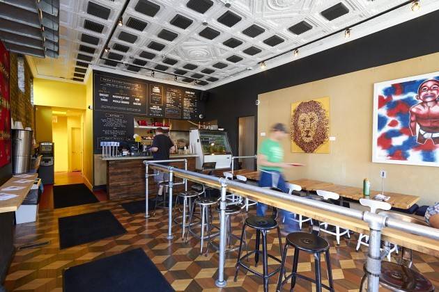 Leghorn Chicken | meal takeaway | 959 N Western Ave, Chicago, IL 60622, USA | 7733944444 OR +1 773-394-4444