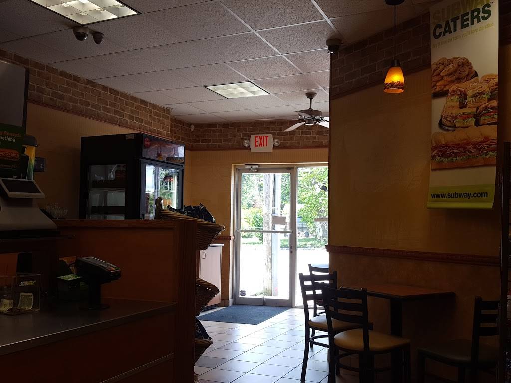 Subway Restaurants | restaurant | 5 Bethpage Rd, Hicksville, NY 11801, USA | 5169340797 OR +1 516-934-0797
