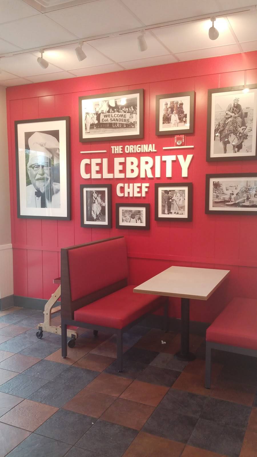 A&W Restaurant | restaurant | 10050 16th Ave SW, Seattle, WA 98146, USA | 2067628793 OR +1 206-762-8793