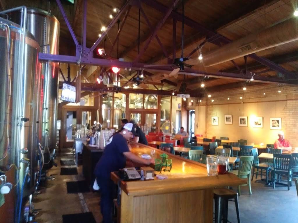 Blue Star Brewing Company | restaurant | 1414 S Alamo St #105, San Antonio, TX 78210, USA | 2102125506 OR +1 210-212-5506