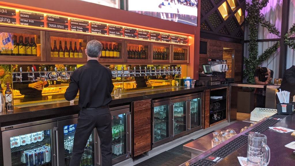 Parx Casino Beer Garden | restaurant | 2999 Street Rd, Bensalem, PA 19020, USA | 8885887279 OR +1 888-588-7279