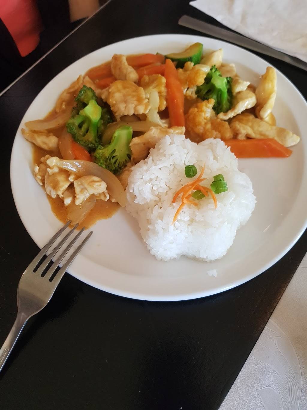 Restaurant Lotus Sélect | restaurant | 492 Rue Cambronne, Québec, QC G1E 6X1, Canada | 4186601068 OR +1 418-660-1068