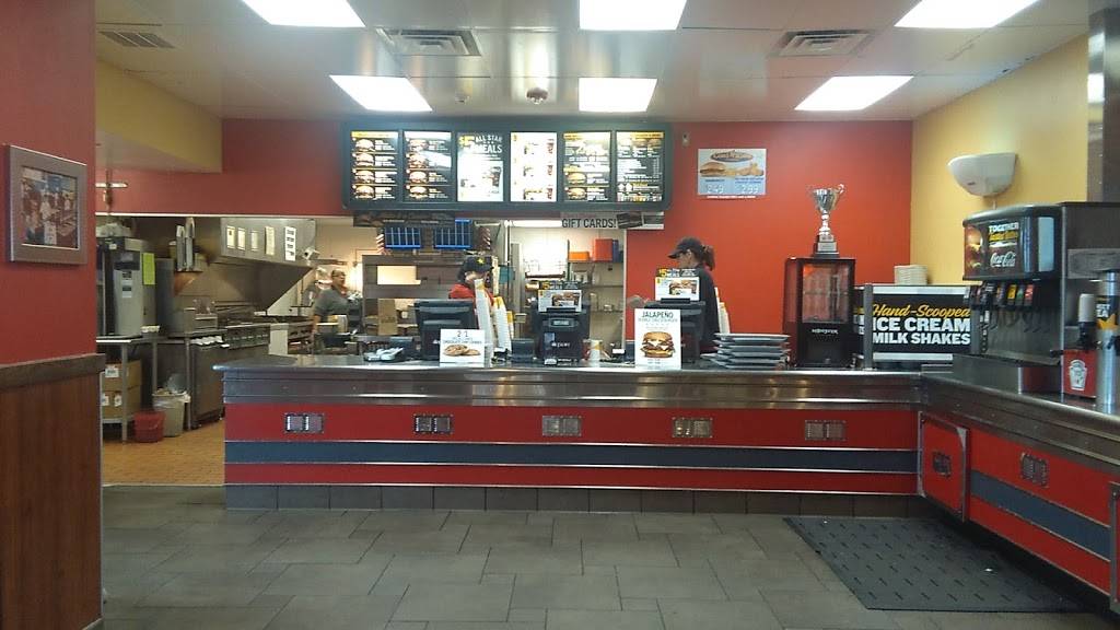 Hardees | restaurant | 2625 Columbus St, Ottawa, IL 61350, USA | 8154348688 OR +1 815-434-8688