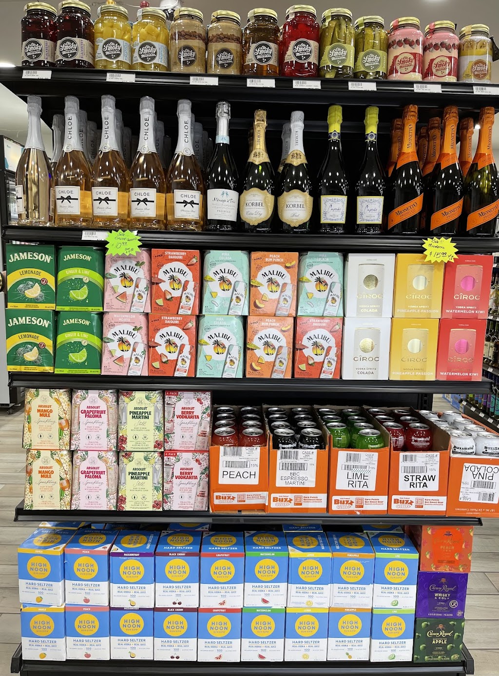 USA Discount Liquors Bar & Restaurant | restaurant | 8200 Pulaski Hwy, Rosedale, MD 21237, USA | 4106868880 OR +1 410-686-8880