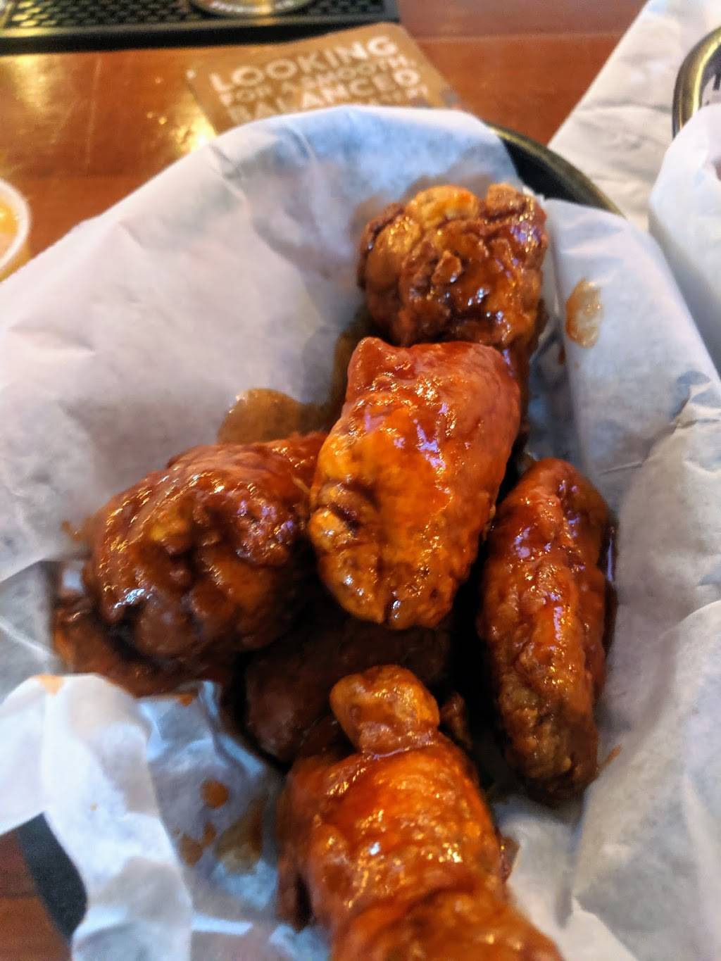 The Warehouse Pub & Grub | restaurant | 1731 Murray Ave, Pittsburgh, PA 15217, USA | 4122242760 OR +1 412-224-2760