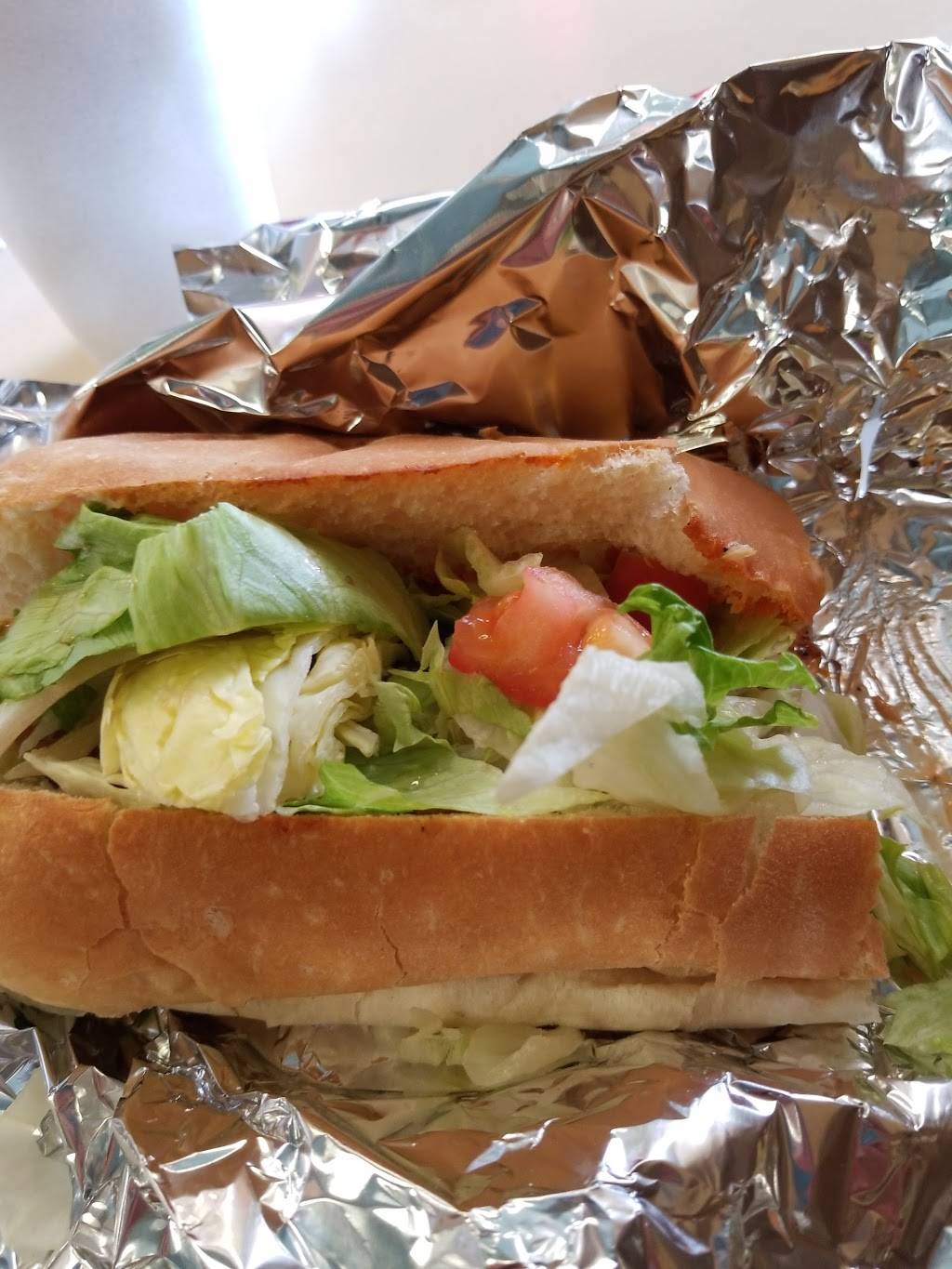 Filippos Pizza | restaurant | 132 W Park Ave #10, Edgewater, FL 32132, USA | 3864262390 OR +1 386-426-2390