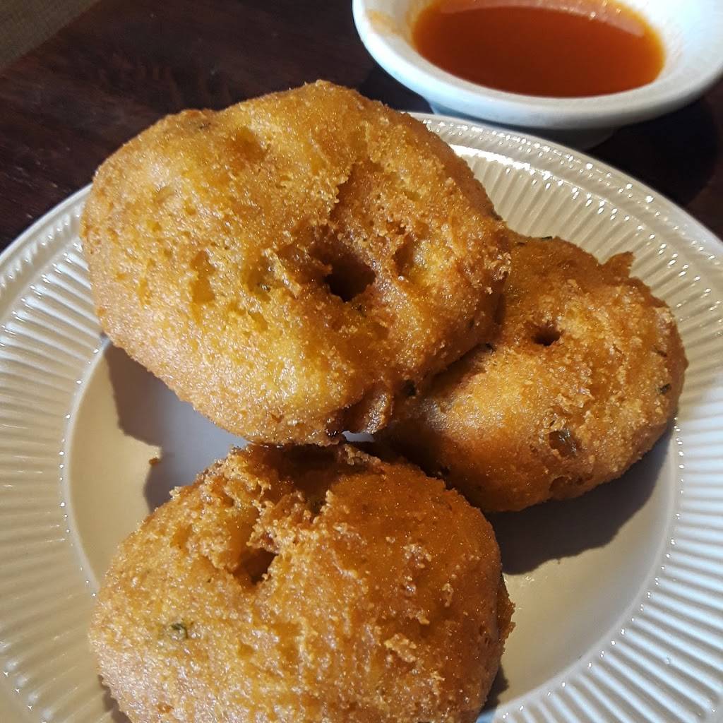 Mandalay Restaurant & Cafe | restaurant | 930 Bonifant St, Silver Spring, MD 20910, USA | 3015850500 OR +1 301-585-0500