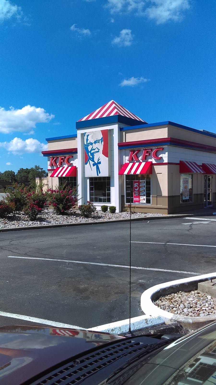 KFC | restaurant | 1426 E 10th St, Jeffersonville, IN 47130, USA | 8122821512 OR +1 812-282-1512