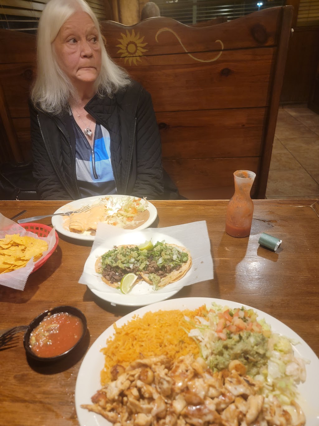El Arriero Mexican Grill | restaurant | 3415 E Market St, Logansport, IN 46947, USA | 5747538331 OR +1 574-753-8331