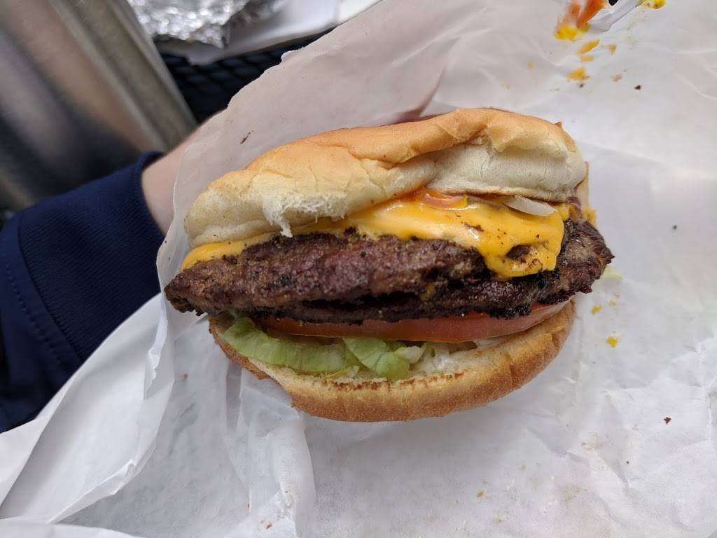 Yucas | restaurant | 2056 Hillhurst Ave, Los Angeles, CA 90027, USA | 3236621214 OR +1 323-662-1214