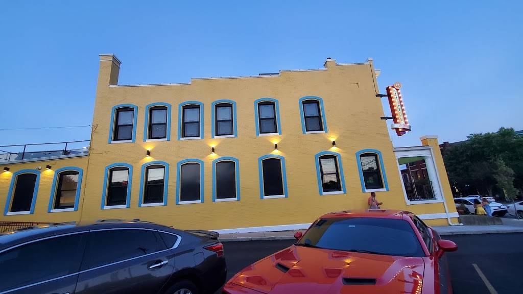 La Bodeguita Cuban Restaurant and Rum Bar | restaurant | 725 E Market St, Louisville, KY 40202, USA | 5027423358 OR +1 502-742-3358