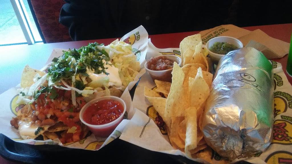 Moes Southwest Grill | restaurant | 9450 S Northshore Dr, Knoxville, TN 37922, USA | 8654702844 OR +1 865-470-2844