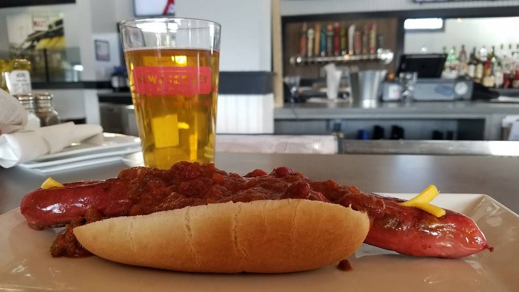 Maxs Bar & Grill | restaurant | 25 Matilda Terrace, Long Branch, NJ 07740, USA | 7325710248 OR +1 732-571-0248