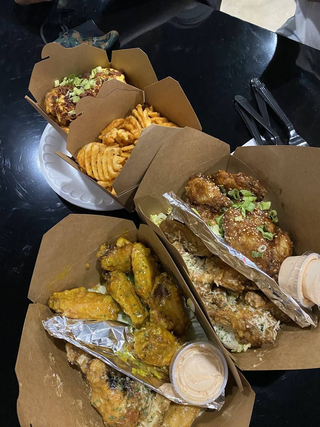 Wing It | restaurant | 600 S Lynnhaven Rd Suite 100, Virginia Beach, VA 23452, USA | 4348069074 OR +1 434-806-9074