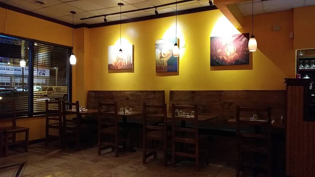 El Potosino Grill | restaurant | 624 N Ashland Ave, Chicago, IL 60622, USA | 3122852711 OR +1 312-285-2711