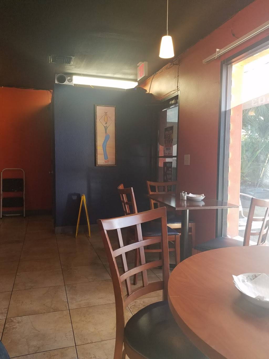 Wings and Burgers | restaurant | 7921 N Armenia Ave, Tampa, FL 33604, USA | 8133042603 OR +1 813-304-2603