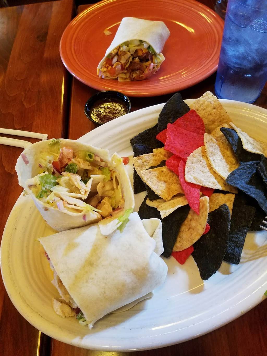 Tippy Canoes | restaurant | 1020 N Cascade St, Osceola, WI 54020, USA | 7152944777 OR +1 715-294-4777