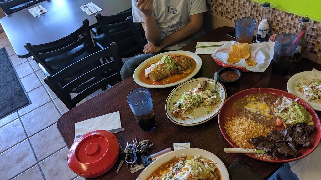 Agave Taqueria | restaurant | 625 NE Midway Blvd, Oak Harbor, WA 98277, USA | 3606751052 OR +1 360-675-1052