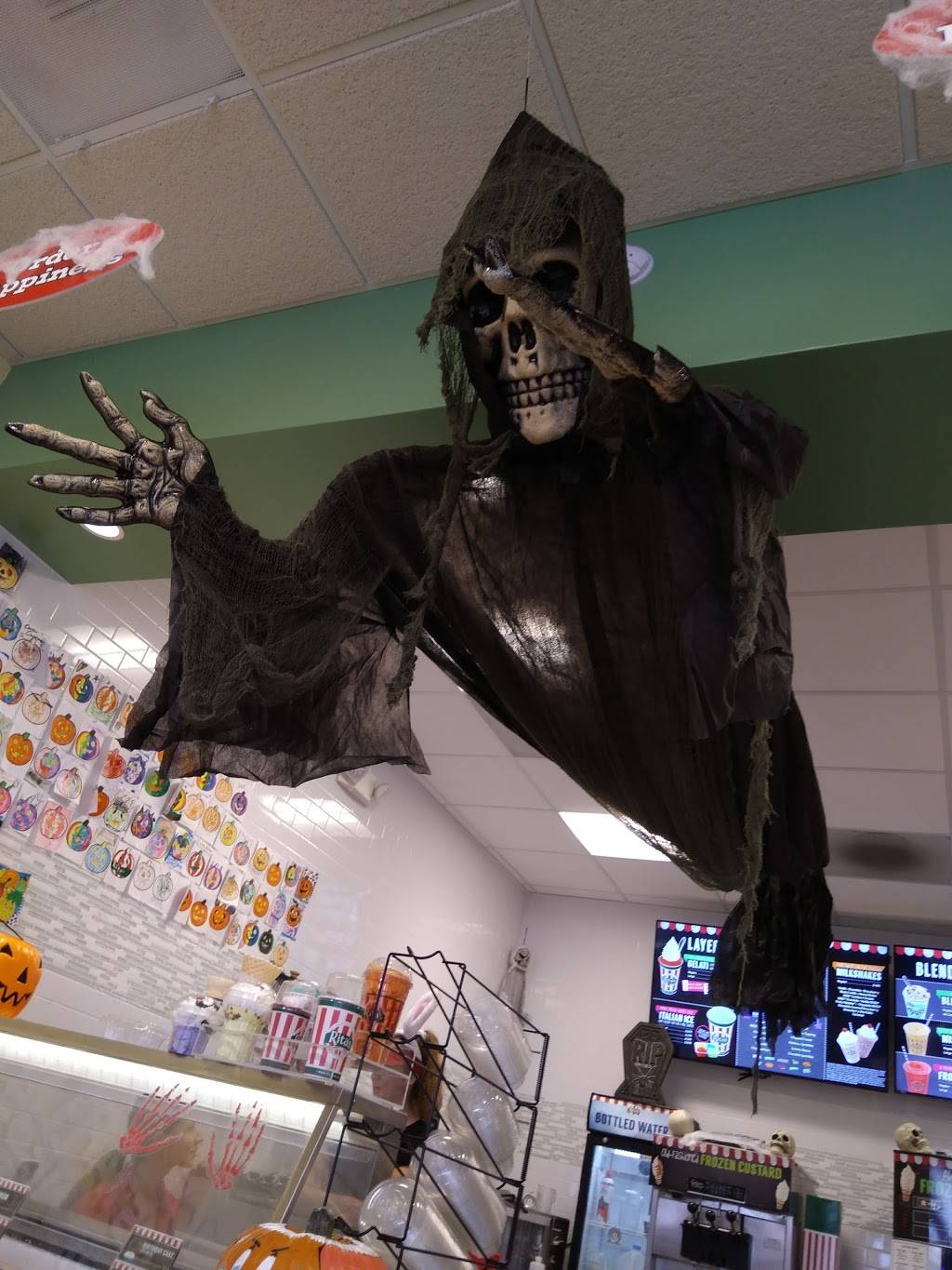 Ritas Italian Ice & Frozen Custard | restaurant | 1182 S Main St, Salinas, CA 93901, USA | 8312404654 OR +1 831-240-4654