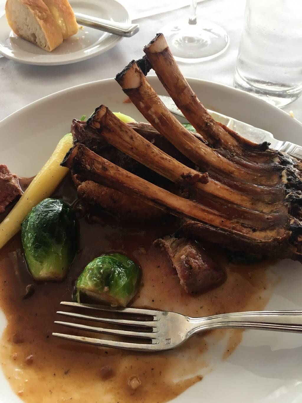 The Sky Room | restaurant | 40 S Locust Ave, Long Beach, CA 90802, USA | 5629832703 OR +1 562-983-2703