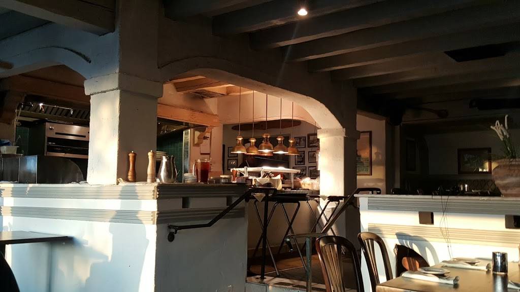 94th Aero Squadron Restaurant | restaurant | 16320 Raymer St, Van Nuys, CA 91406, USA | 8189947437 OR +1 818-994-7437