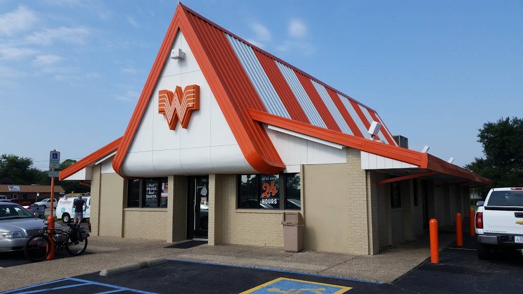Whataburger | restaurant | 1701 Malone St, Denton, TX 76201, USA | 9403832311 OR +1 940-383-2311