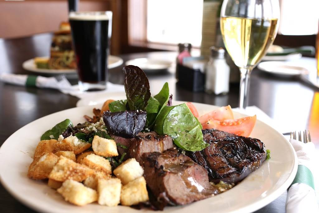 Bennigans | restaurant | 2424 S Mission St, Mt Pleasant, MI 48858, USA | 9897725002 OR +1 989-772-5002