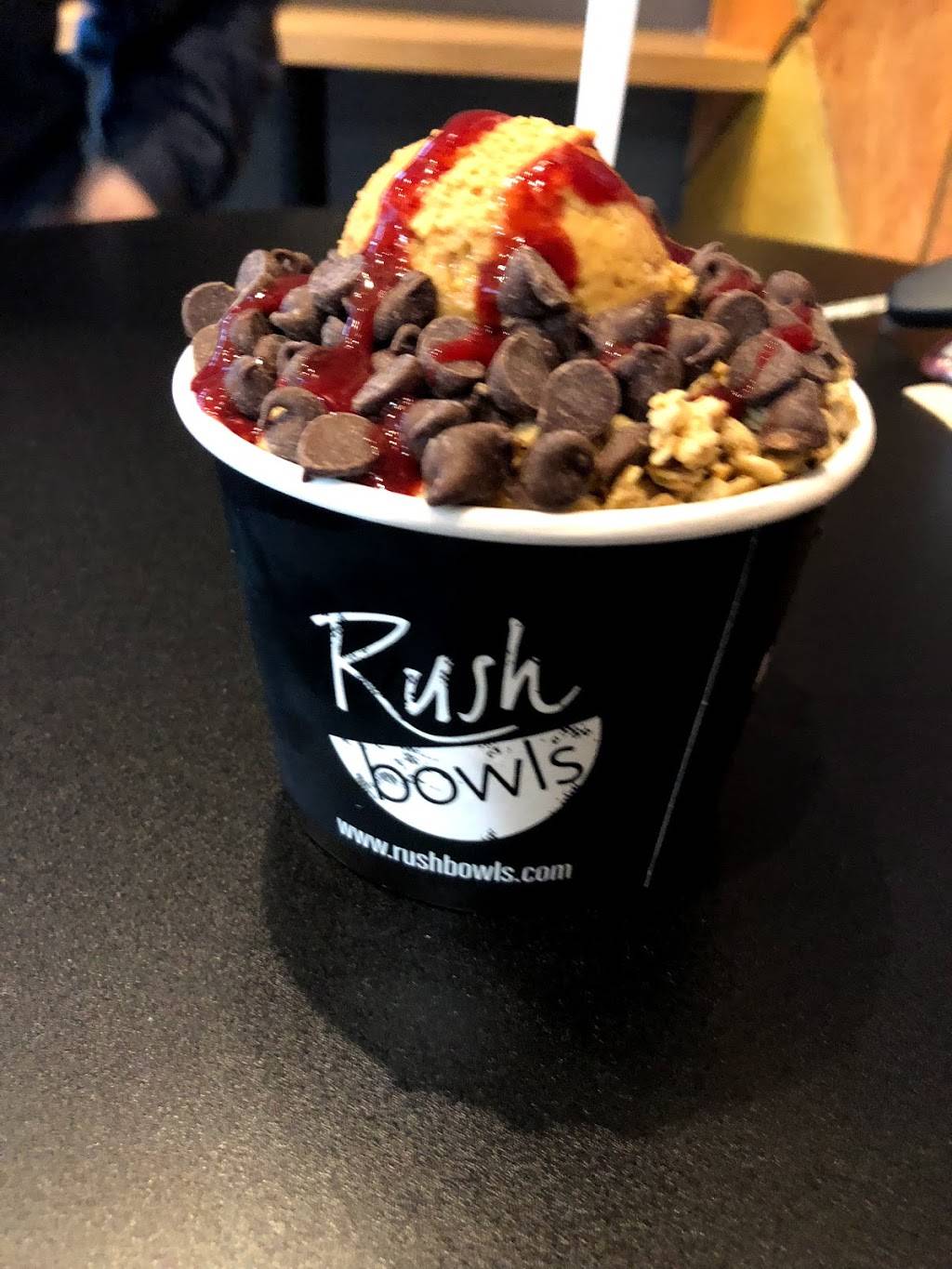 Rush Bowls | restaurant | 227 N Euclid Ave, St. Louis, MO 63108, USA | 3143672900 OR +1 314-367-2900