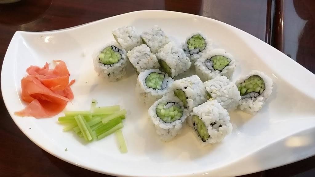 Saigon Fusion | restaurant | 16700 US-441, Mt Dora, FL 32757, USA | 3528004052 OR +1 352-800-4052