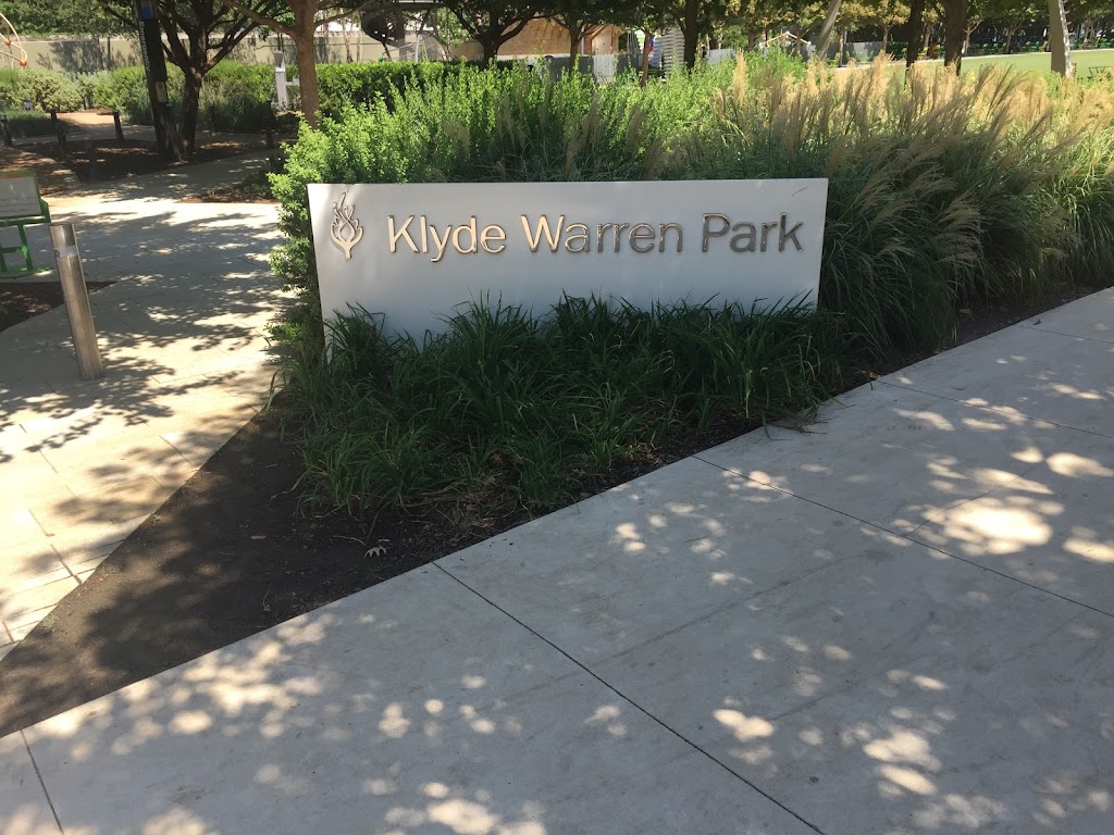 Abes Flavor Flave | meal takeaway | 2012 Woodall Rodgers Fwy, Dallas, TX 75201, USA | 9727629639 OR +1 972-762-9639