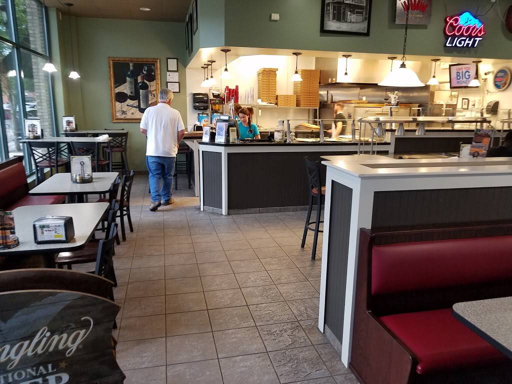 J & S New York Pizza | restaurant | 500 Broad St, Fuquay-Varina, NC 27526, USA | 9195576921 OR +1 919-557-6921