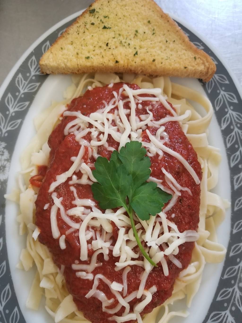 The Gravy Train Family Restaurant | restaurant | 104 E Walnut St, North Freedom, WI 53951, USA | 6085224485 OR +1 608-522-4485