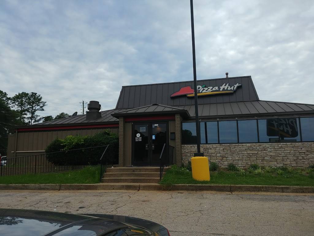 Pizza Hut | meal takeaway | 208 Commerce Ave, LaGrange, GA 30240, USA | 7068829900 OR +1 706-882-9900