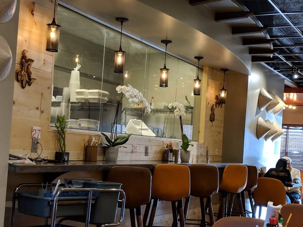 Madame Pho | restaurant | 7410 118th Ave, Kenosha, WI 53142, USA | 2629999669 OR +1 262-999-9669