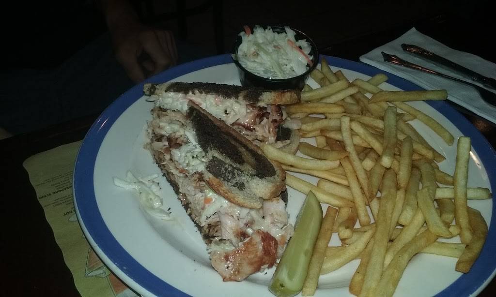 Bar on Brown | restaurant | 635 Brown Ave, Turtle Creek, PA 15145, USA | 4128292662 OR +1 412-829-2662