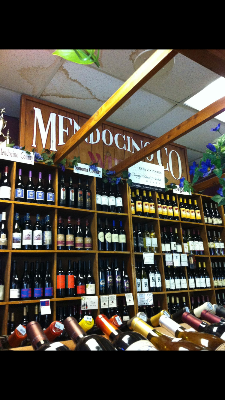 The Bottle Shop Deli TALMAGE | restaurant | 152 Talmage Rd, Ukiah, CA 95482, USA | 7074628849 OR +1 707-462-8849