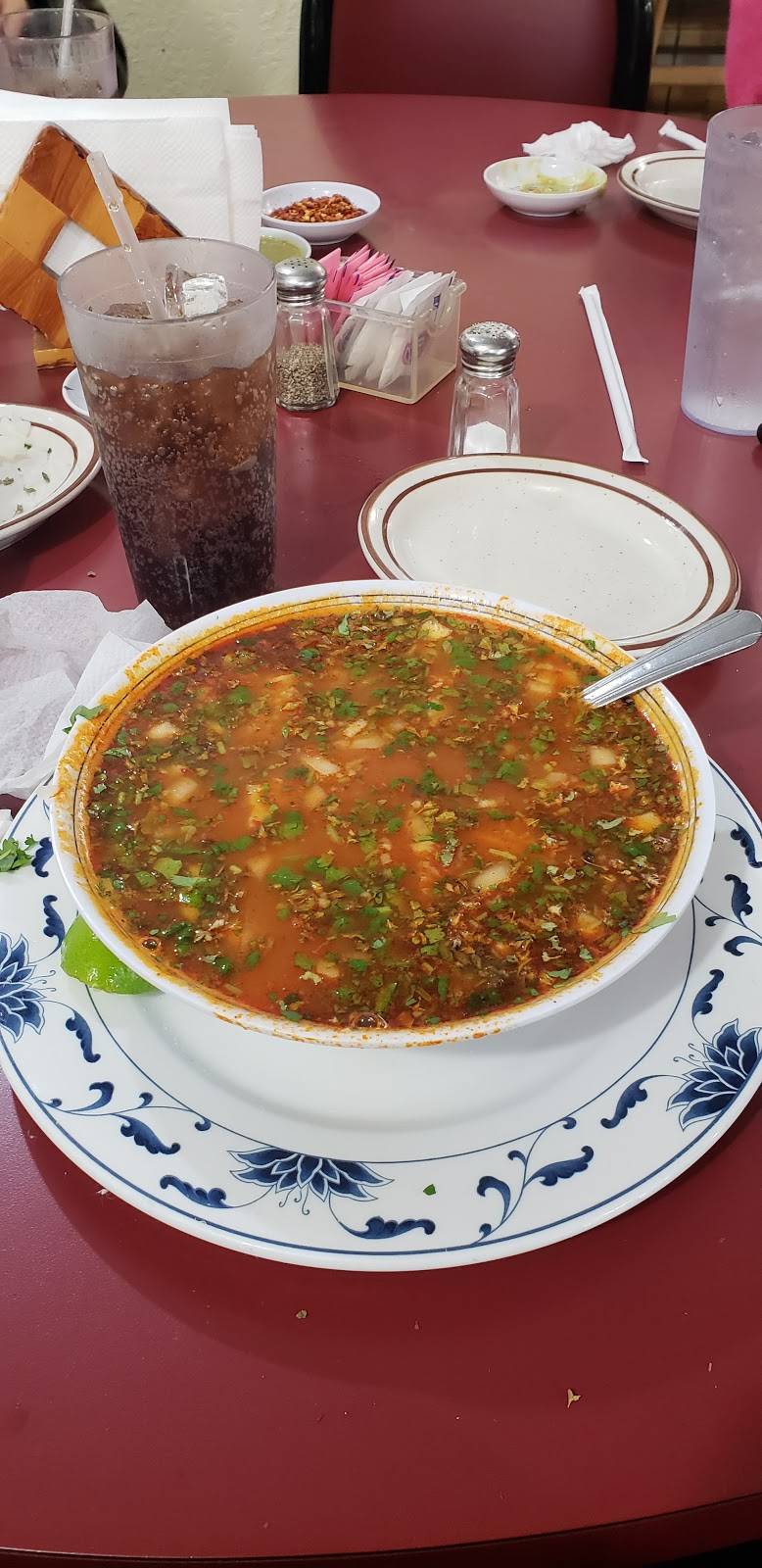 Isidros Taco Shop | restaurant | 3046 Del Monte Blvd, Marina, CA 93933, USA | 8318831818 OR +1 831-883-1818