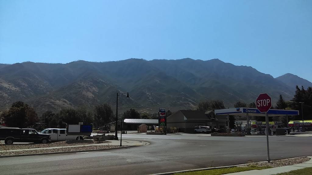 Subway | meal takeaway | 285 E Main St, Santaquin, UT 84655, USA | 8017541505 OR +1 801-754-1505