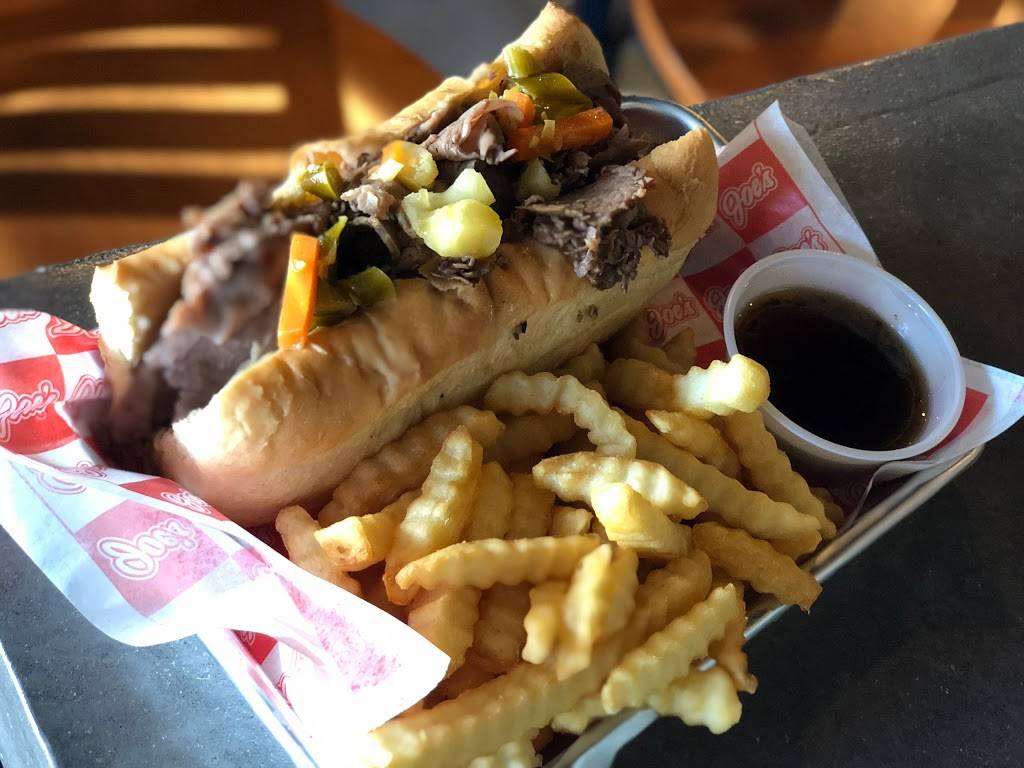 Joes Station House Pizza Pub | restaurant | 305 N Veterans Pkwy, Normal, IL 61761, USA | 3094525637 OR +1 309-452-5637