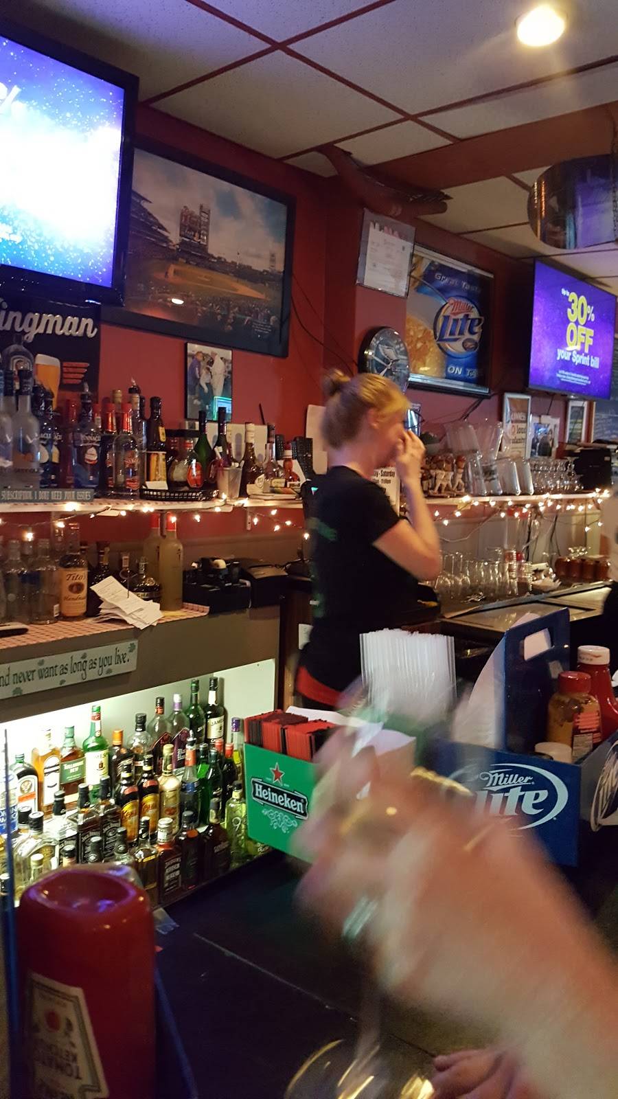 Henry James Saloon | restaurant | 577 Jamestown Ave, Philadelphia, PA 19128, USA | 2154838460 OR +1 215-483-8460