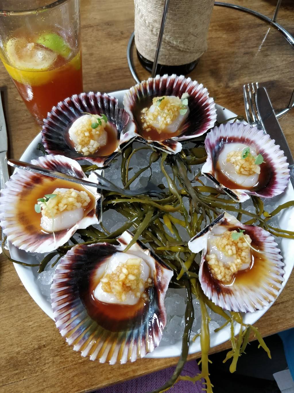 Playa Hermosa Fish & Oyster Co. | restaurant | 3733, 19 Pier Ave, Hermosa Beach, CA 90254, USA | 3105040088 OR +1 310-504-0088